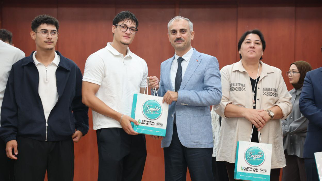 Bünyamin Çiftçi: Üniversite hayatını sadece bir diploma almak amacıyla geçirmeyin - Resim : 1