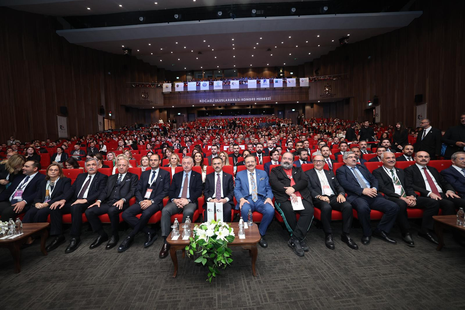 Tahir Büyükakın genç girişimcileri Kocaeli’ye davet etti: Kocaeli girişimciler için çok avantajlı - Resim : 1